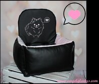 Autostoel voor honden Cosy car classic Pomeranian Angel & Gladys 55x45x25/50cm